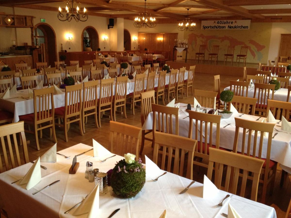 Landgasthof Zum Hieblwirt Hotel Neukirchen  Екстериор снимка